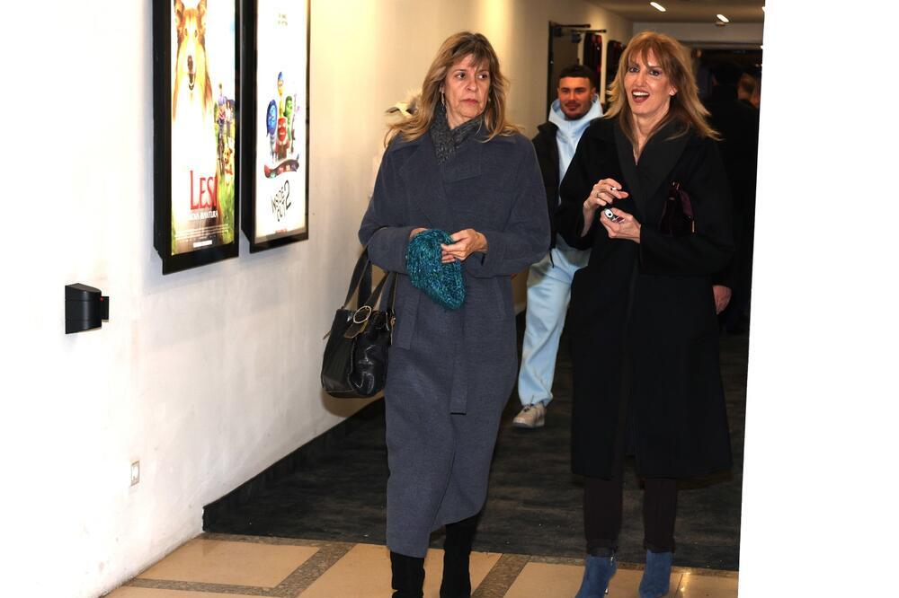 UDOVICA ŽARKA LAUŠEVIĆA PONOVO U JAVNOSTI NAKON NJEGOVE SMRTI: Beograđani su sinoć BRUJALI O NJOJ, a evo zašto