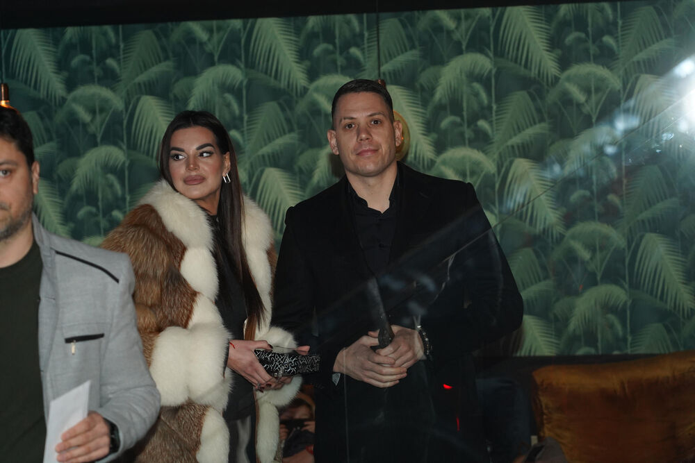 Bivša misica se odlično slaže sa Bogdanovim ćerkom