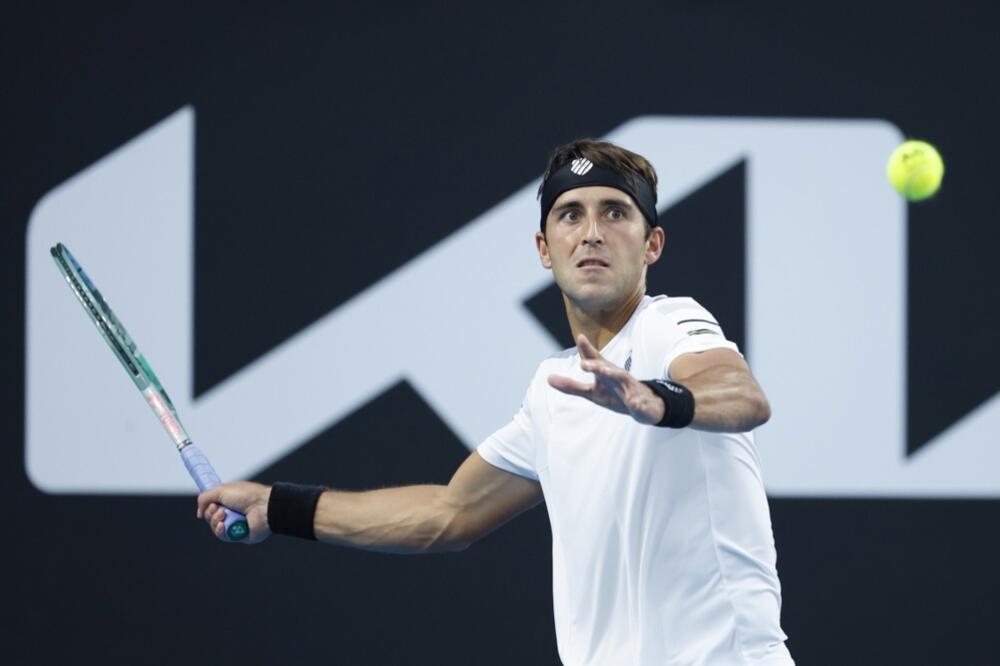 ARGENTINAC ČEKA SVOG IDOLA ĐOKOVIĆA: Ečeveri zbrisao i Monfisa!