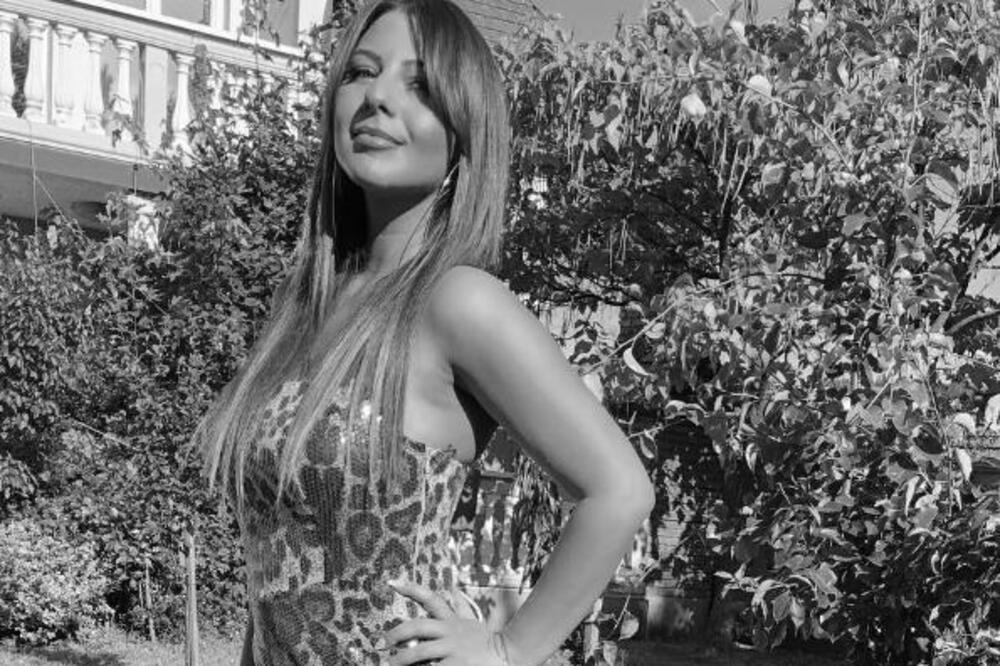 SVI SE OPRAŠTAJU OD POKOJNE ANDRIJANE: Porodica NEUTEŠNA, poruke SLAMAJU SRCA