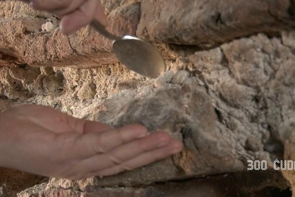 JEZIVI OBIČAJI SE VEZUJU ZA SELO KOD ŽITORAĐE: Da li je moguće da su OVO radili sa DECOM? (FOTO)