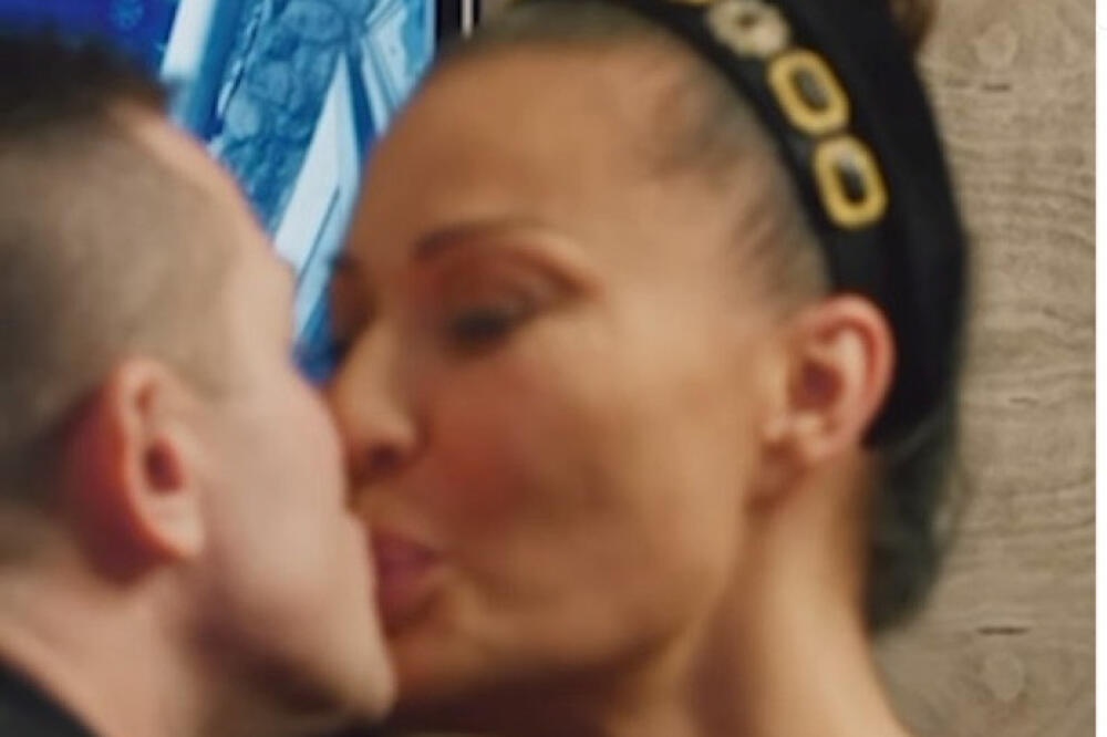 PRVI PUT SRBIJA IMA PRILIKU DA GLEDA KAKO SE CECA LJUBI! NACIJA JE SANJALA O OVOME: Sve osvanulo JAVNO