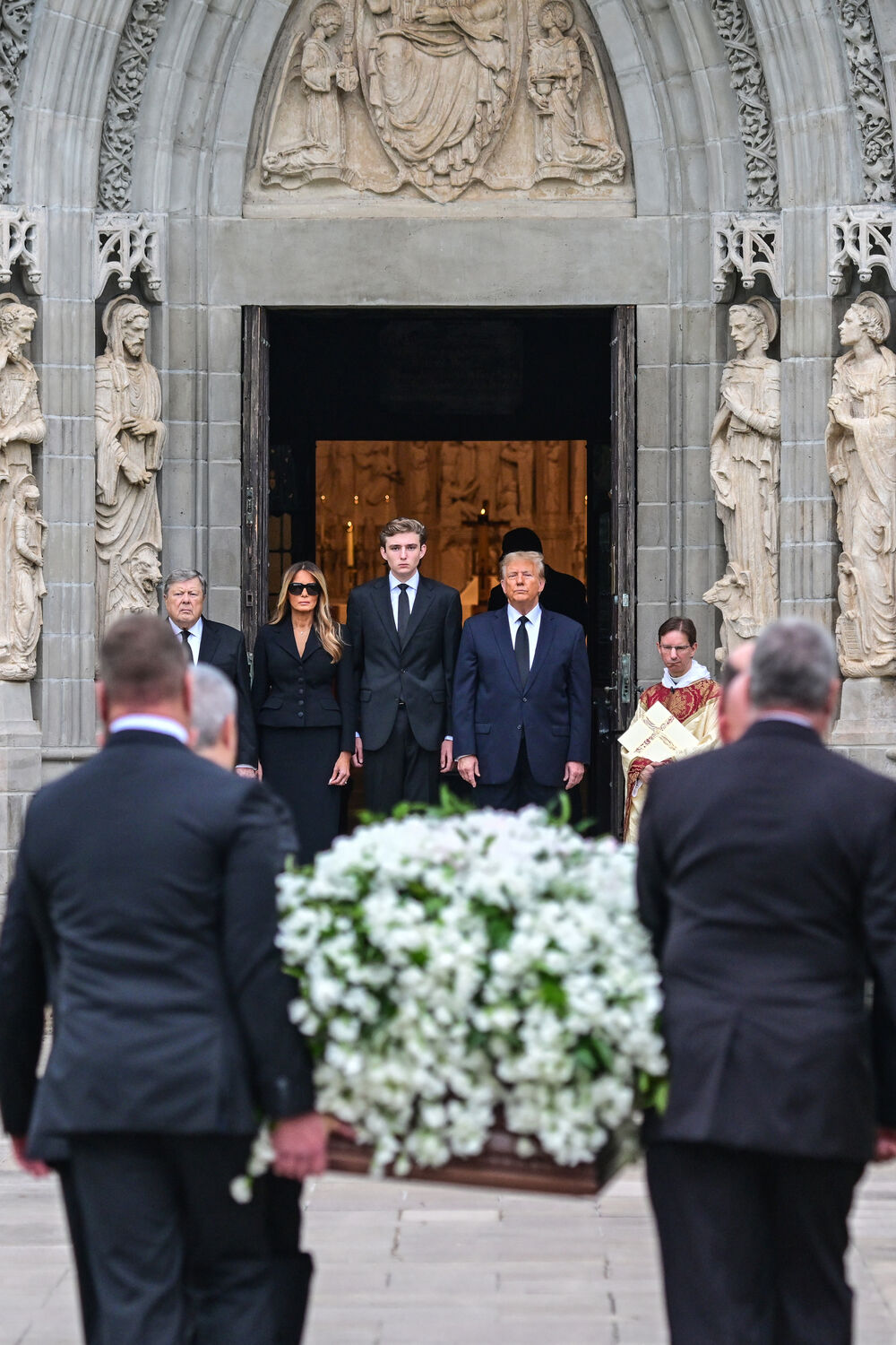 Kovčeg, Melanija Tramp