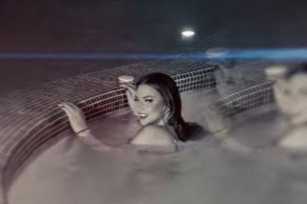 OVO SU KADROVI IZ SPOTOVA PEVAČICE KOJA JE PREMINULA U DUBAIJU: Puštaće se na DAN sahrane