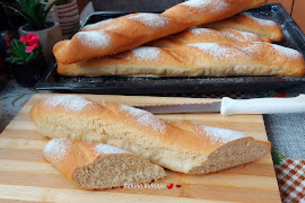 FRANCUSKI HLEB PO RECEPTU BAKA JELE: Gotov očas posla, a jako ZDRAV i PREUKUSAN