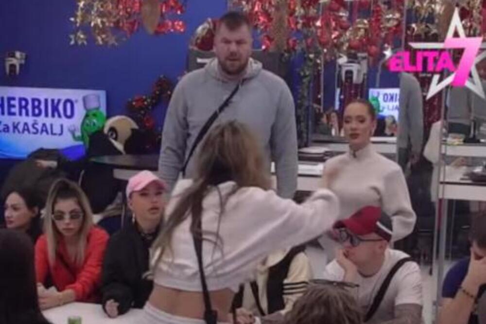 "JAKO JE KVARNO DA SE OVO RADI" Janjuš PREKINUO PROGORAM Pinka, pa upitio OVE REČI