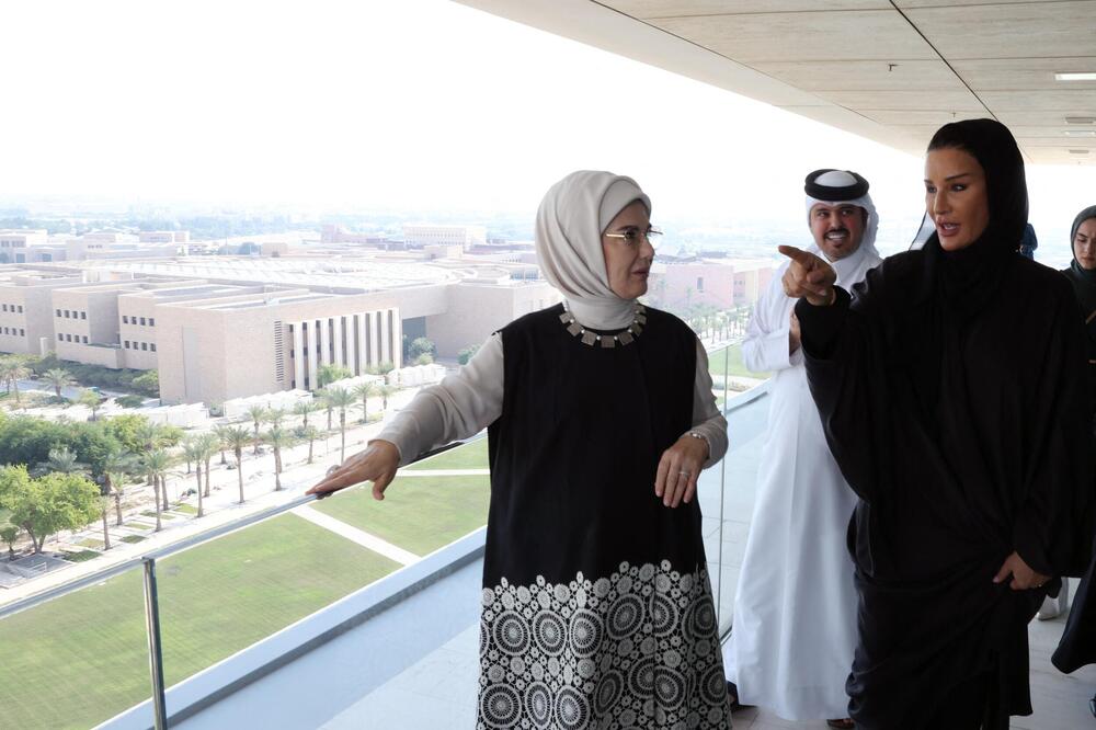 SVEKRVA NIJE HTELA DA SE EMINA UDA ZA ERDOGANA IZ JEDNOG RAZLOGA: Iza smerne dame kriju se ŠOKANTNI detalji