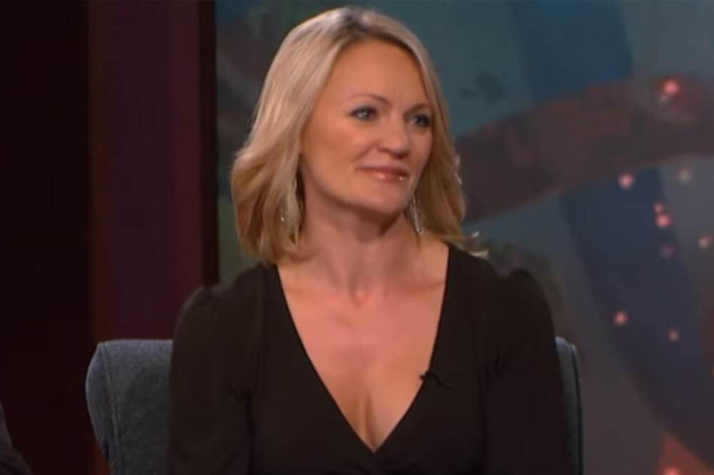 NATAŠA JE JEDNA OD 10 DEVOJAKA SVOG DEČKA! SVI JOJ SAVETUJU SAMO JEDNO: Veza puna ŠOKOVA, evo kako IZDRŽAVA