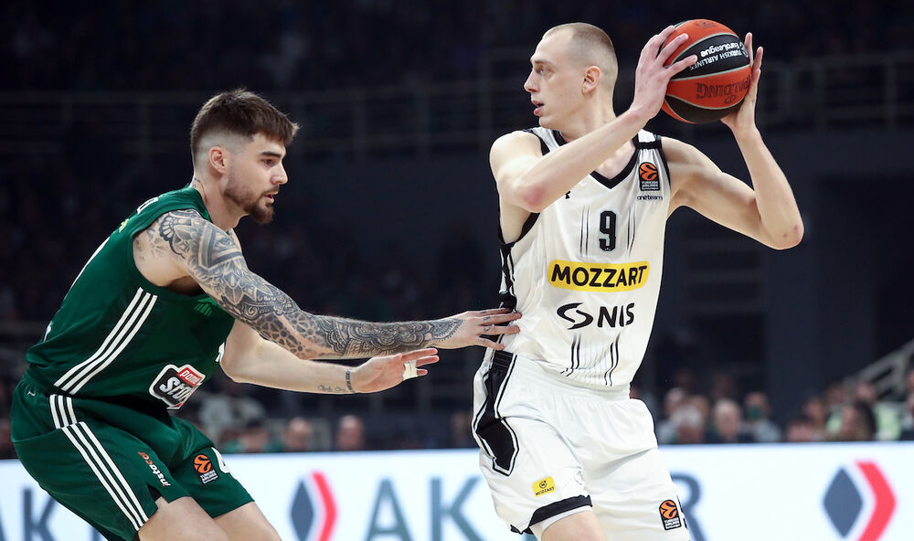 Detalj sa utakmice Panatinaikosa i Partizana u Atini