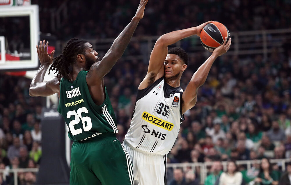 Detalj sa utakmice Panatinaikosa i Partizana u Atini