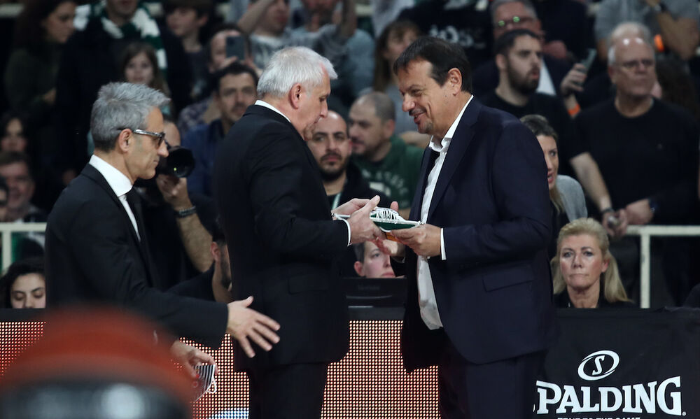 Željko Obradović i Ergin Ataman uoči početka meča u Atini između Panatinaikosa i Partizana u okviru 22. kola Evrolige