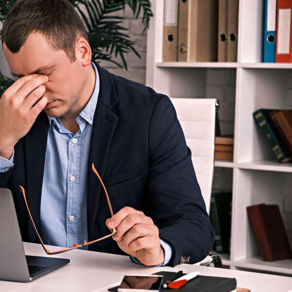 POTREBNE SU VAM NAOČARE ZA ČITANJE? Neka vam uvek budu pri ruci i veoma praktične - pogledajte koje!