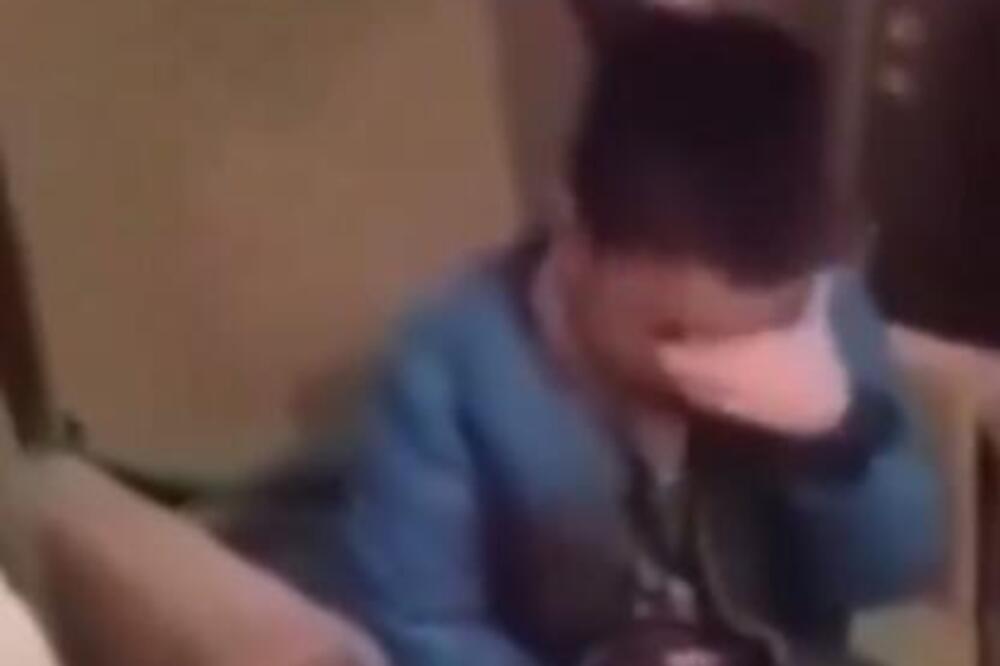 "ŽELIM DA BUDEM BOSANAC": Hit snimak dečaka iz Vojvodine koji Balkan NEĆE ZABORAVITI, region plače od SMEHA (VIDEO)