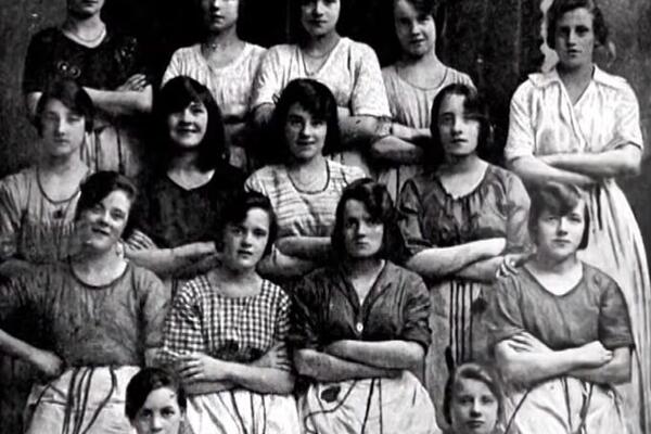 JEZIVA FOTOGRAFIJA IZ 1900. GODINE I DALJE FRAPIRA SVET:Niko ne može da objasni MISTERIJU koju krije ceo VEK (FOTO)