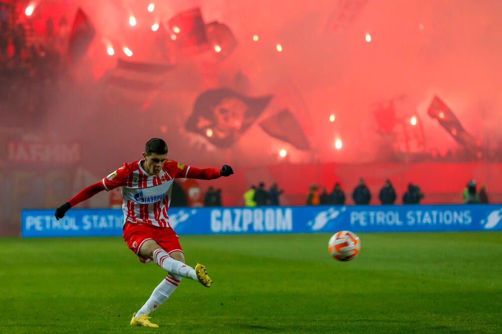 PRE KOSTE SAMO TROJICA IZ ZVEZDE OTIŠLA DIREKTNO U PREMIJER LIGU: Svi su ljubimci Delija (FOTO)