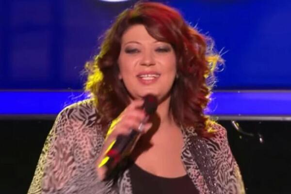 NAŠA PEVAČICA TVRDI DA JE PRETUKAO BIVŠI PARTNER: Objavila UZNEMIRUJUĆE FOTOGRAFIJE