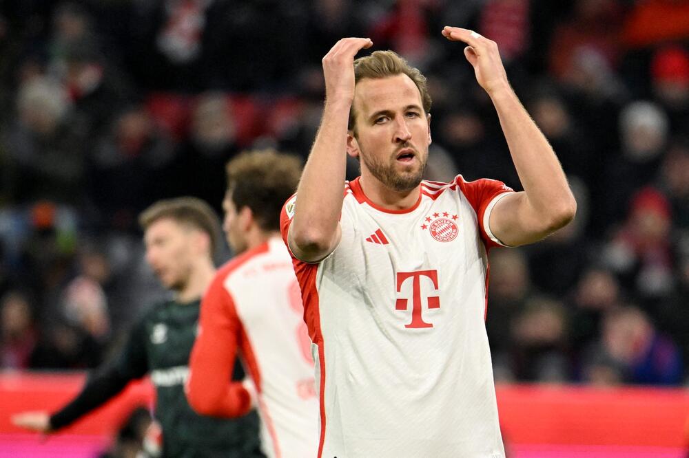 KEJN "PROKLEO" I "ZAKOPAO" BAJERN! (FOTO)