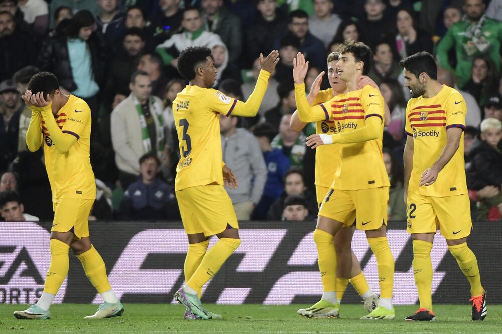 BARSELONA PRAVI PROMENE!? Upalio se alarm, uprava HITNO reagovala!