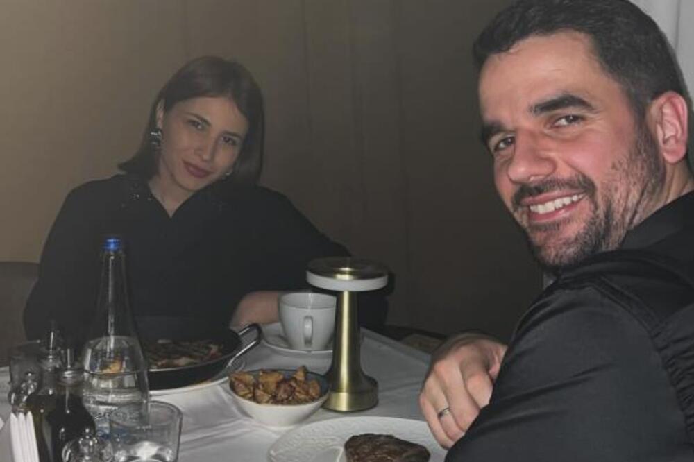 KAD PADNE NOĆ IMA JEDNO BITNO PRAVILO: Voditeljka Pinka o INTIMI iz BRAKA, već 17 godina sa njim DELI KREVET