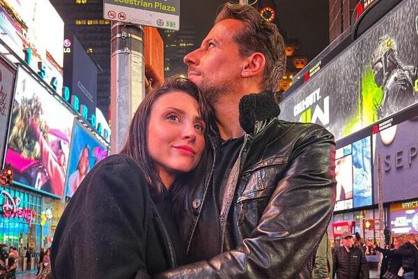 IMAO NAJSKANDALOZNIJI RAZVOD, A SADA JE VERIO NOVU DEVOJKU: Glumca pogledala SREĆA, sve podelili JAVNO