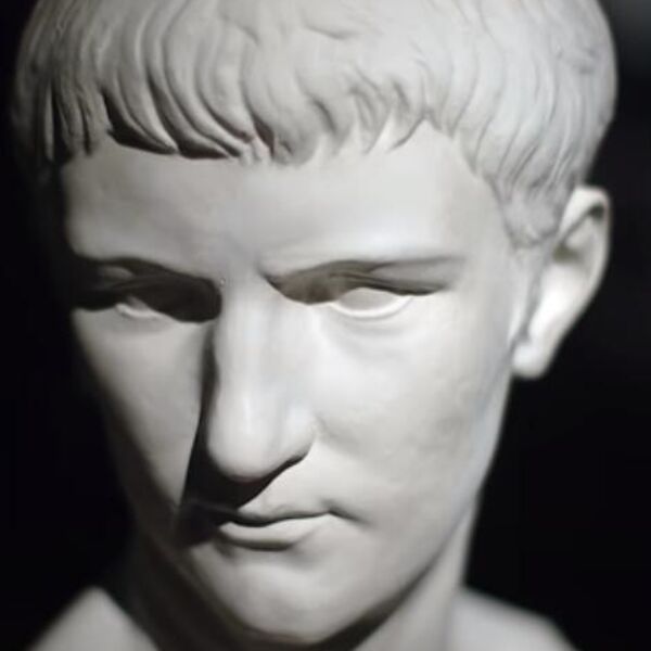 OVAJ ČOVEK JE OPŠTIO SA ROĐENIM SESTRAMA A ONDA IMAO HOMOSEKSUALNE AFERE: Bio je toliko IZOPAČEN da ćete ZANEMETI