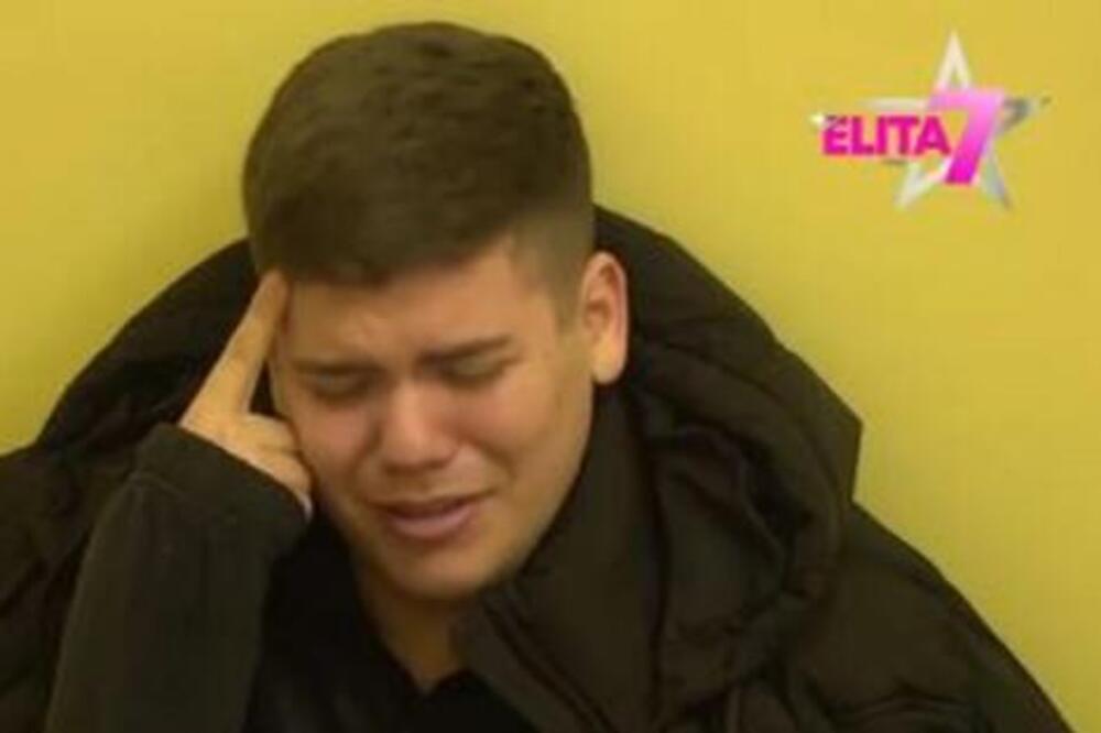 "ON JE BOLESNIK..." Majka Uroša Stanića ŽESTOKO OPLELA po Ša, ovim rečima ZAKUCALA REPERA