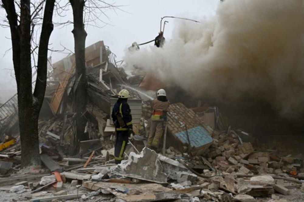 OGLA DVE GODINE NE ZNA NIŠTA O MUŽU: Ukrajinac napisao poslednju poruku ženi na toalet papiru