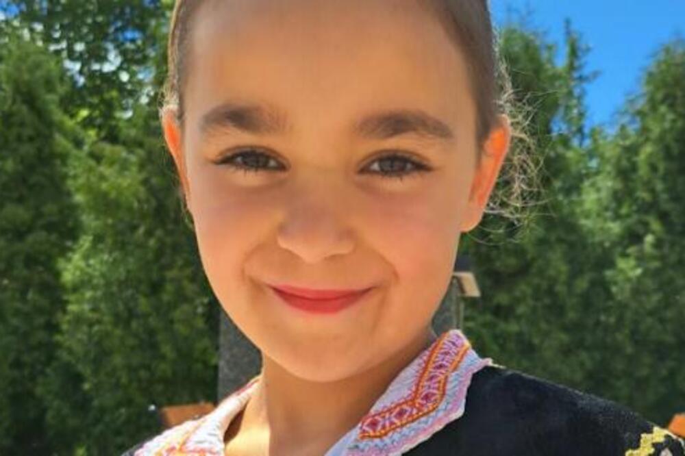 Detalji smrti malene devojčice Magdalene: Osetila jaku glavobolju, a onda utonula u san, evo kada je sahrana