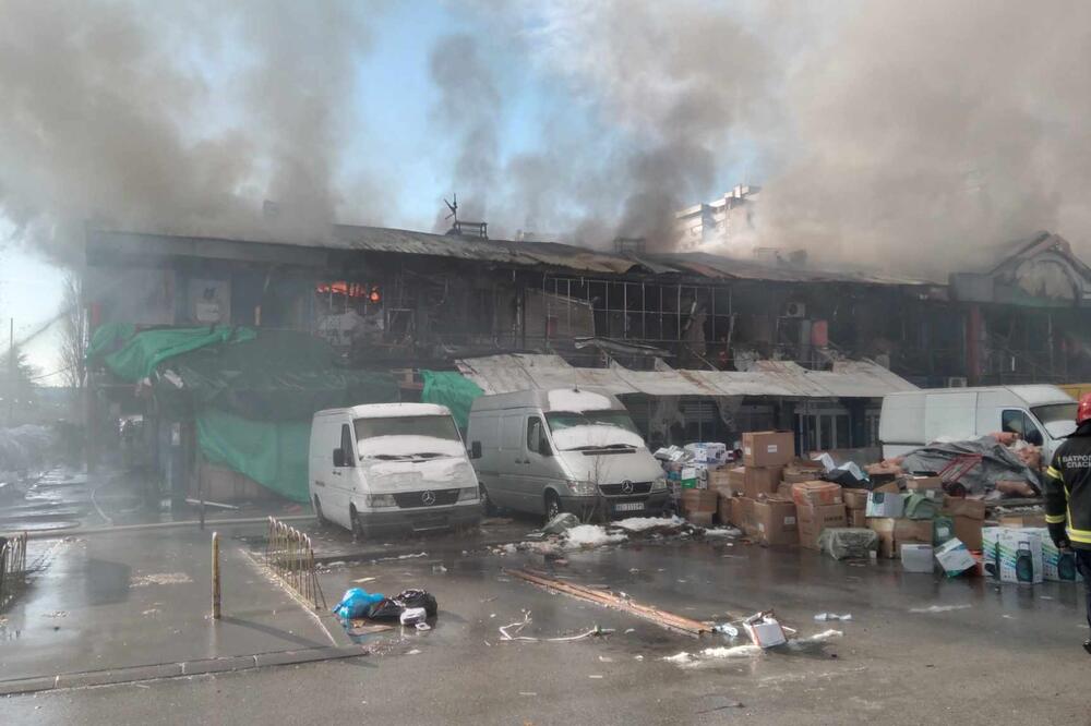 POVEĆANO ZAGAĐENJE VAZDUHA ZBOG POŽARA U BLOKU 70: Nadležni savetuju da ZATVARATE PROZORE i NOSITE MASKE!