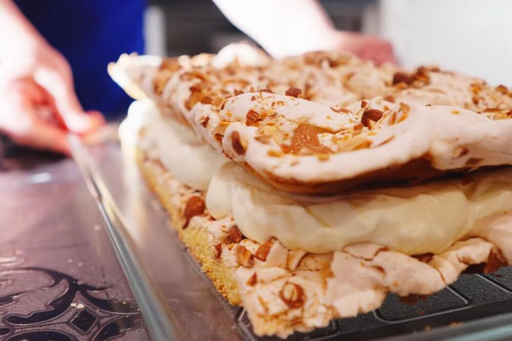 EVO KOLIKO TORTA SME DA STOJI U FRIŽIDERU: To isključivo zavisi od 1 STVARI i to je OVA