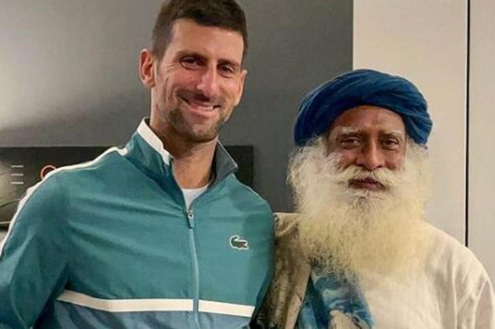 ČUVENI GURU NOVAKA ĐOKOVIĆA OTKRIO DA POSTOJI SAMO JEDAN RAZLOG ZAŠTO STE NESREĆNI: Nole ga POMNO SLUŠA, ODJEKIVAĆE