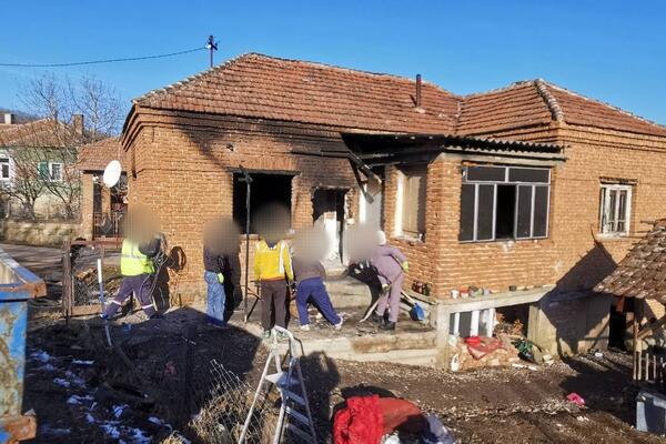 ZATVORENICI IZ ZAJEČARA POKAZALI HUMANOST! Pomogli da se sredi izgorela kuća devetočlane porodice (FOTO)