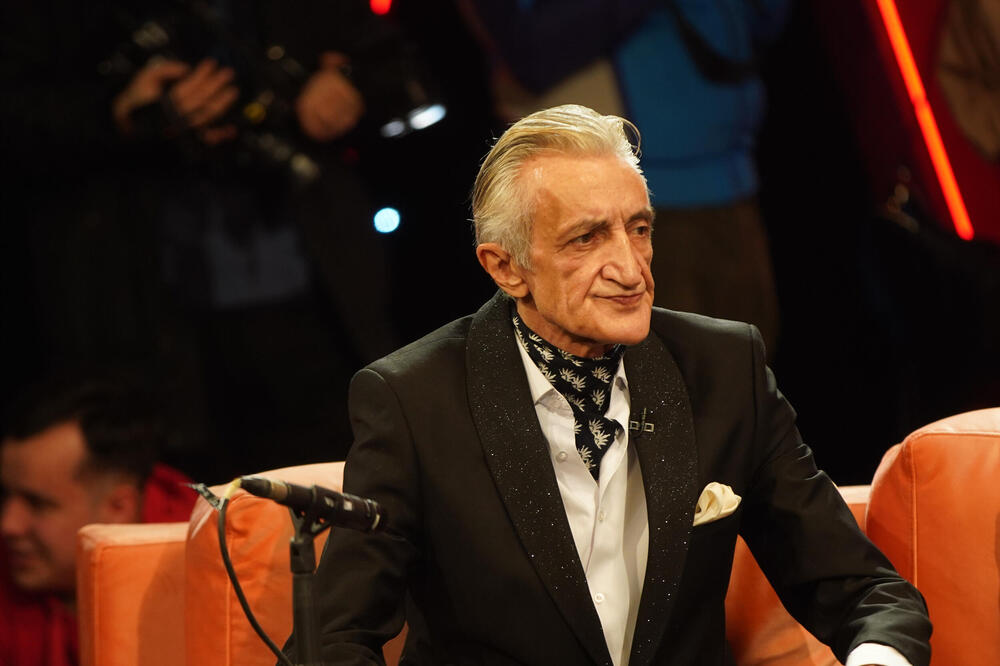 "ON JE UVEK MENE ZVAO 'KRALJU MOJ'": Mirko Kodić sa KNEDLOM U GRLU govorio je o pokojnom SINU, ovo RAZARA DUŠU