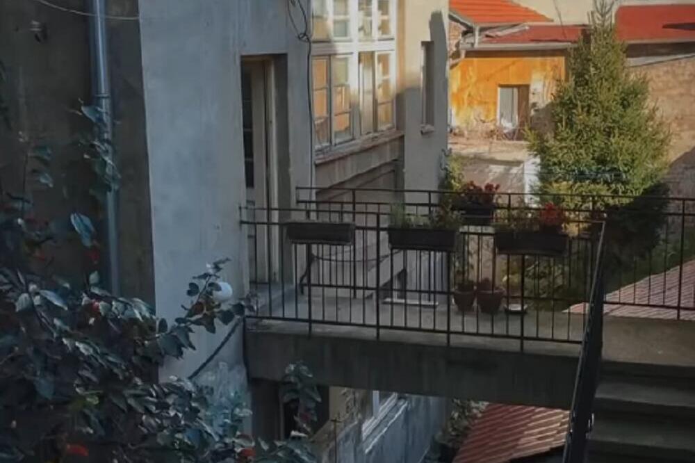 OVAKO SADA IZGLEDAJU LOKACIJE IZ PORODIČNOG BLAGA: Umesto ORONULIH kuća, NIKLO JE OVO, ljudi ZANEME kad SAZNAJU