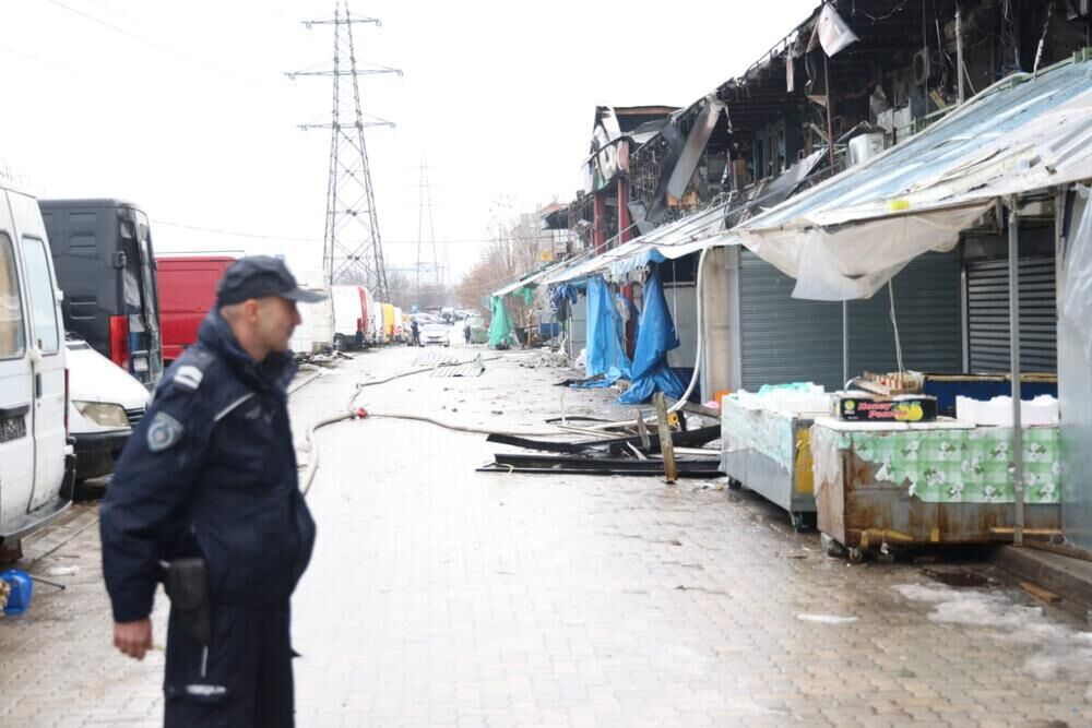Požar, Blok 70, Kineski tržni centar