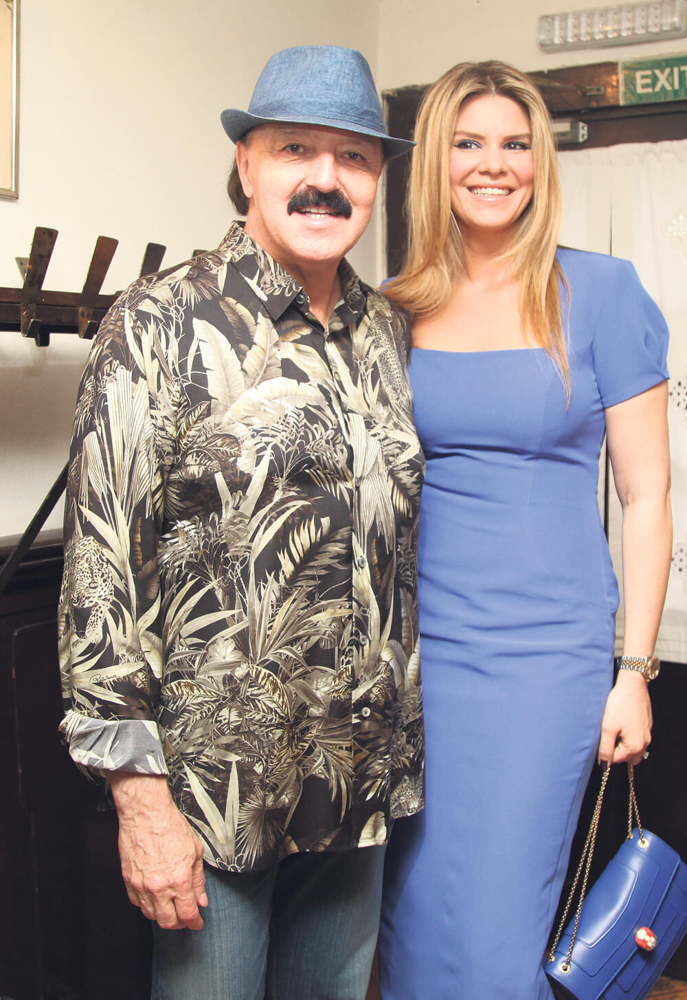 Ljubavna priča popularnog pevača i poznate modne dizjanerke započela je 2002. godine