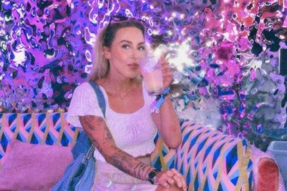 OVA PLAVUŠA PUCA KAKO IZGLEDA, A KAD ČUJETE ČIME SE BAVI... Radi jedan od NAJOPASNIJIH poslova na svetu, ZANEMEĆETE