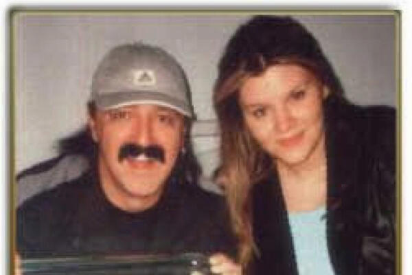 NEKADA JE BILA BUCKA, A SADA ATOMSKA BOMBA: Fotografija Harisa i 30 GODINA MLAĐE MELINE budi SEĆANJE, sada je KRAJ