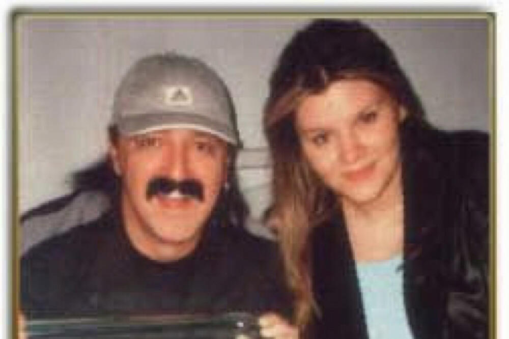 NEKADA JE BILA BUCKA, A SADA ATOMSKA BOMBA: Fotografija Harisa i 30 GODINA MLAĐE MELINE budi SEĆANJE, sada je KRAJ