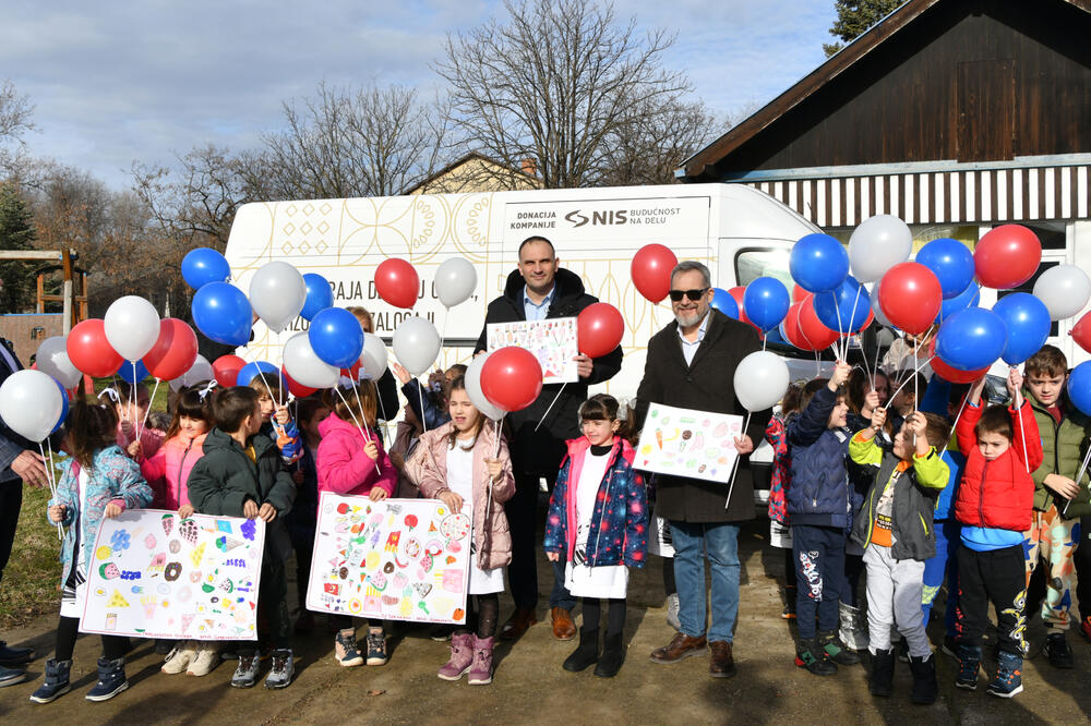 Novo kombi vozilo za distribuciju hrane u Predškolskoj ustanovi Zrenjanin