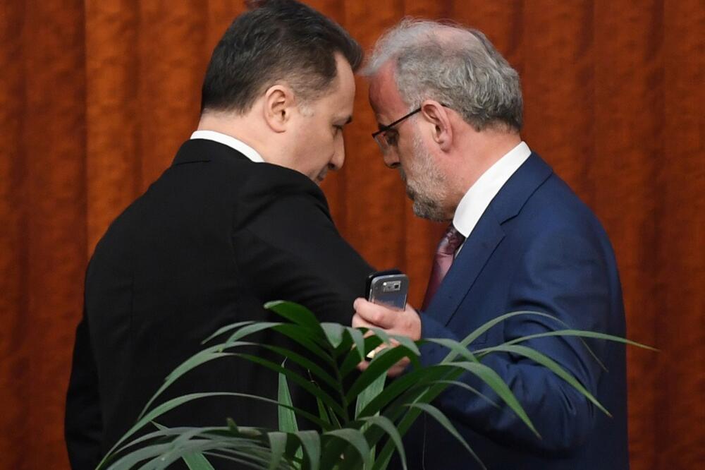 NAKON PREMIJERA JOŠ JEDAN POLITIČAR PODNEO OSTAVKU! Potresi u Severnoj Makedoniji se SAMO NIŽU