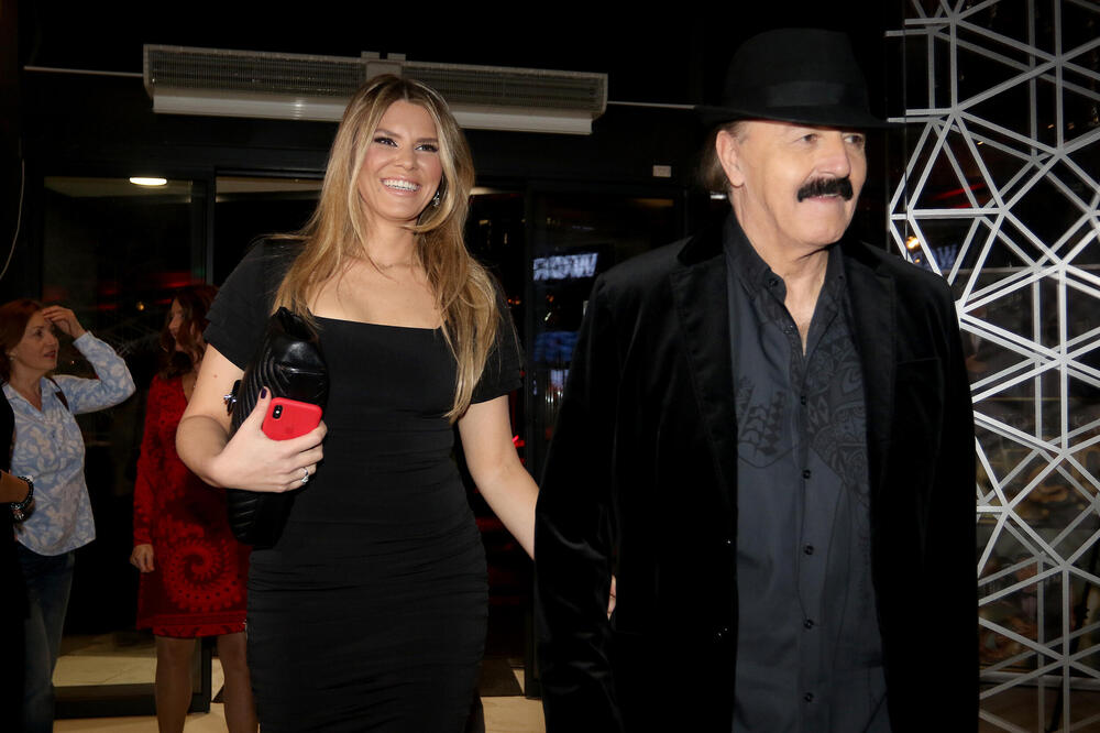 OVO JE MAJKA MELINE DŽINOVIĆ: Njeni RODITELJI nisu PODRŽAVALI NJENU VEZU, a evo da li su kasnije PRIHVATILI ZETA