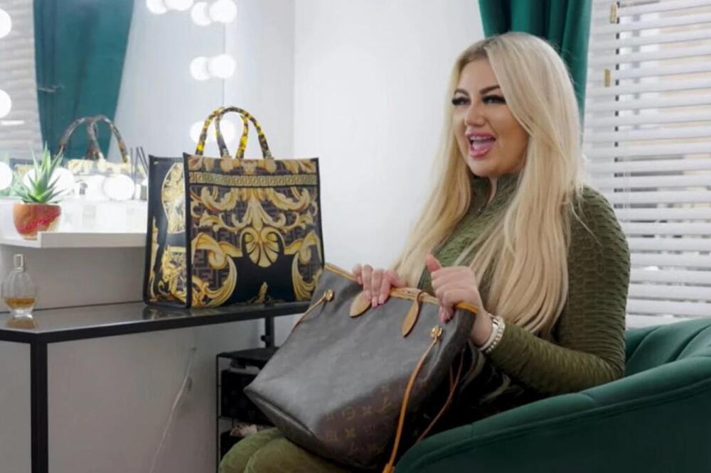 ZANOSNA PLAVUŠA ŠOKIRALA JAVNOST, EVO ŠTA RADI DOK JOJ JE DEČKO U ZATVORU: Odmah je našla utehu U BOGATAŠU (VIDEO)