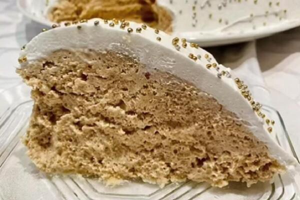 SVI LJUBITELJI ALVE ĆE POLUDETI ZA OVIM RECEPTOM TORTE OD SVEGA 4 SASTOJKA: Ukus je toliko PREFINJEN mami na GREH