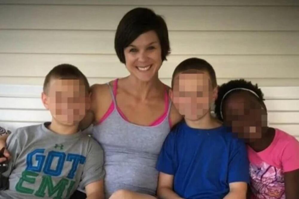 REKLI SU DA JE DEVOJČICA IZ UGANDE ZLOSTAVLJANA PA SU JE USVOJILI: Kad su naučili NJEN JEZIK, saznali UŽASNU STVAR