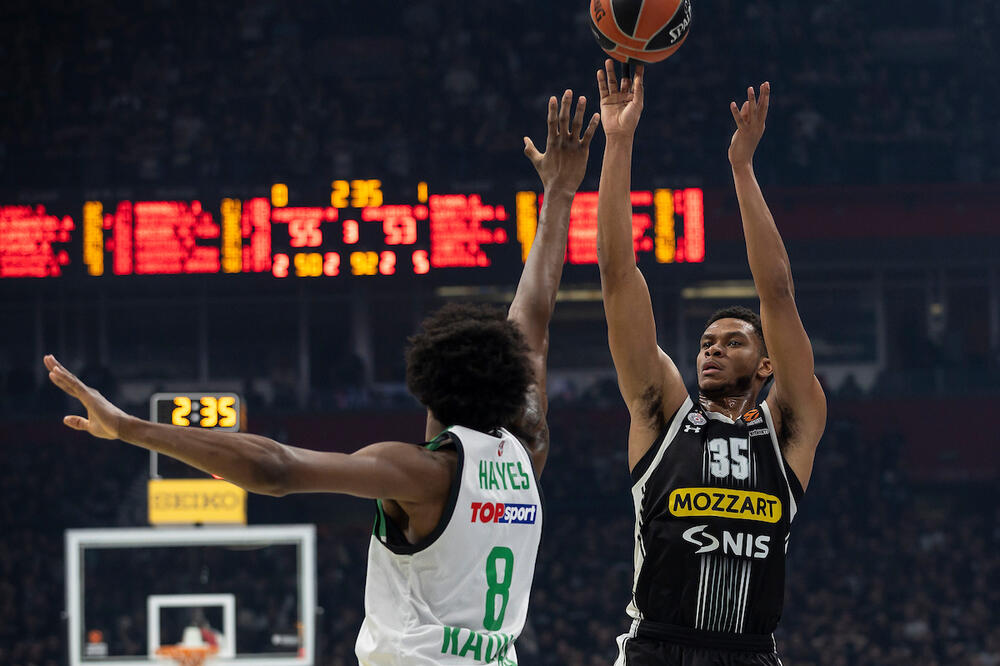 PARTIZAN SE SPORO "PALI", ALI KAD KRENE, NE STAJE! Doužer dirigovao, Trinkijeri će pamtiti aplauz, ali i poraz