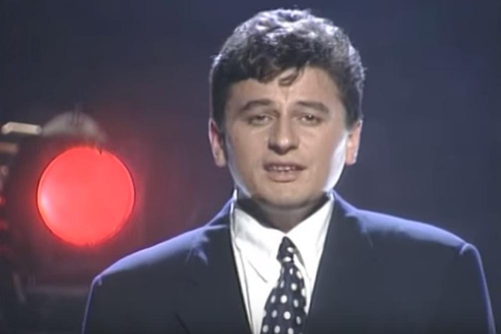 BIO JE NAJPOPULARNIJI PEVAČ, A ONDA SE IZNENADA POVUKAO: Sada je UGOSTITELJ, da li znate o kome je reč?