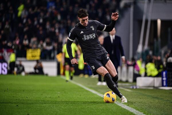 VLAHOVIĆ NE MOŽE SAM: Veliki kiks Juventusa! (VIDEO)