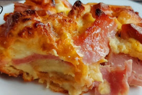 BAKA JELA PODELILA RECEPT ZA MEKANU PITU SA ŠUNKOM: Iskoristite STARI HLEB i napravite NAJBOLJI DORUČAK