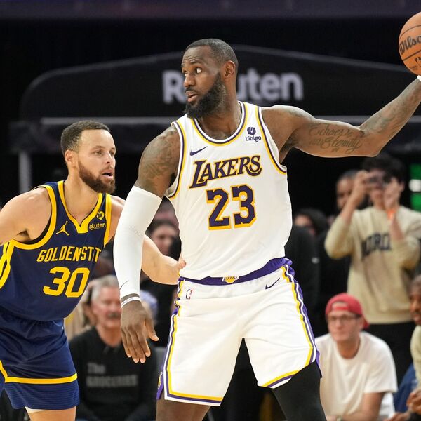 Veliki udarac za Lebrona Džejmsa!